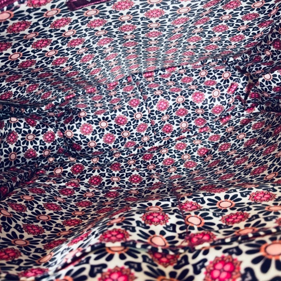 Vera Bradley Small Backpack Raspberry Medallion Performance Twill NWOT - Picture 6 of 6